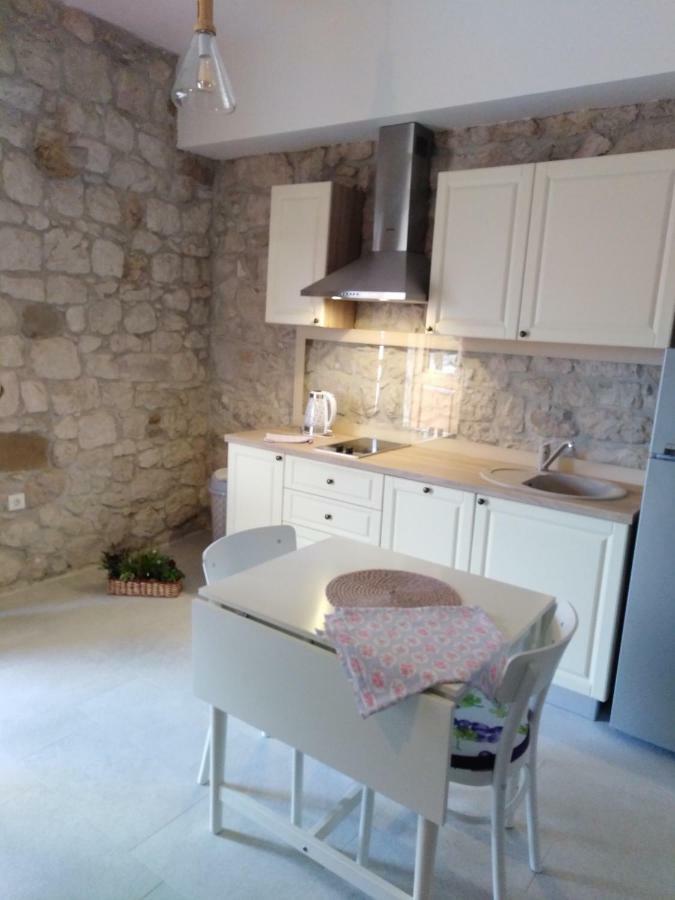 Apartment Iris Drasnice Dış mekan fotoğraf